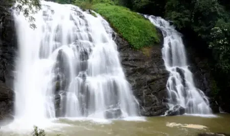 Abbey_Falls_Madikeri_Self_Drive_Cars_Mangalore_450x267