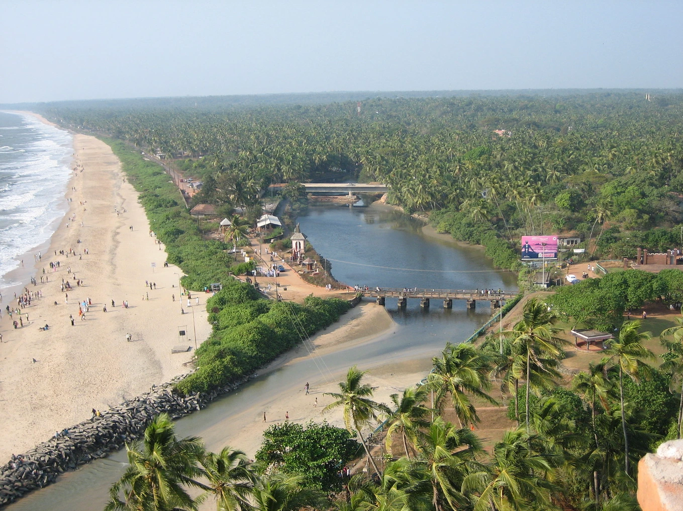 Payyambalam Beach Back Water - Kannur - Self Drive Cars Mangalore