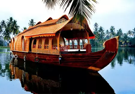 kerala-houseboat-tour-packages-neeleshwar-mangalore Kasargod